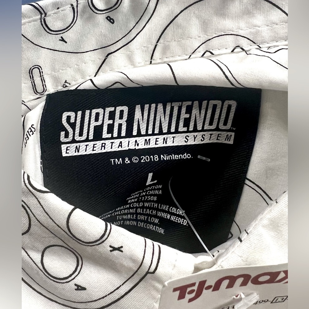 Brand NWOT - Super Nintendo Ent System Casual - Picture 2 of 2